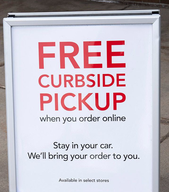 Curbside pickup sign